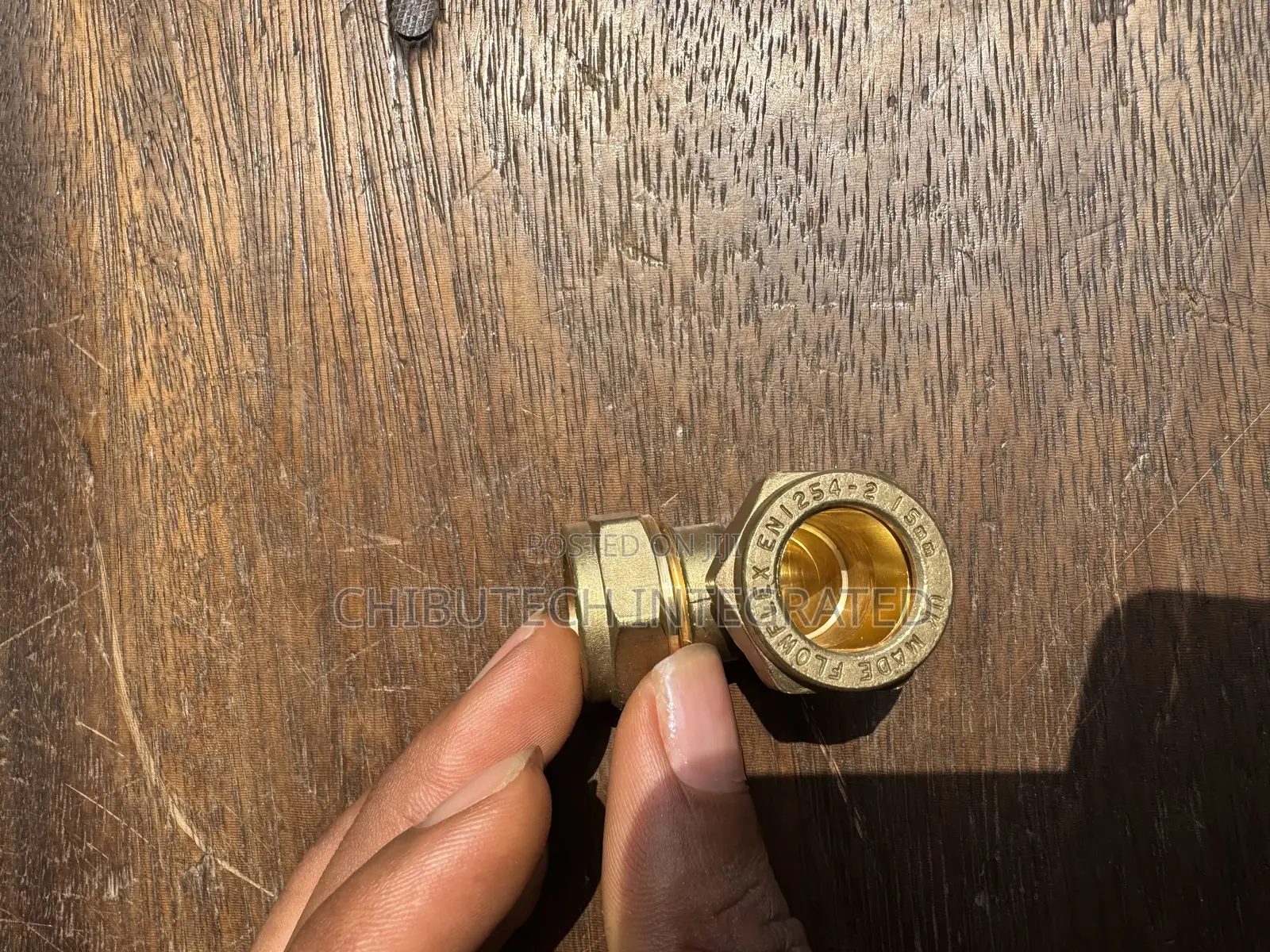 Brass Compression Equal Tee Plumbing Fitting.