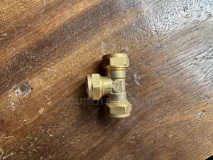 Brass Compression Equal Tee Plumbing Fitting.