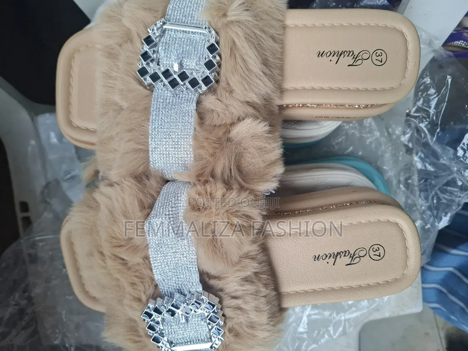 Fluffy Ladies Slippers