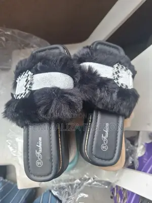 Fluffy Ladies Slippers