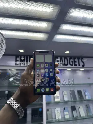 Apple XR 128 GB White