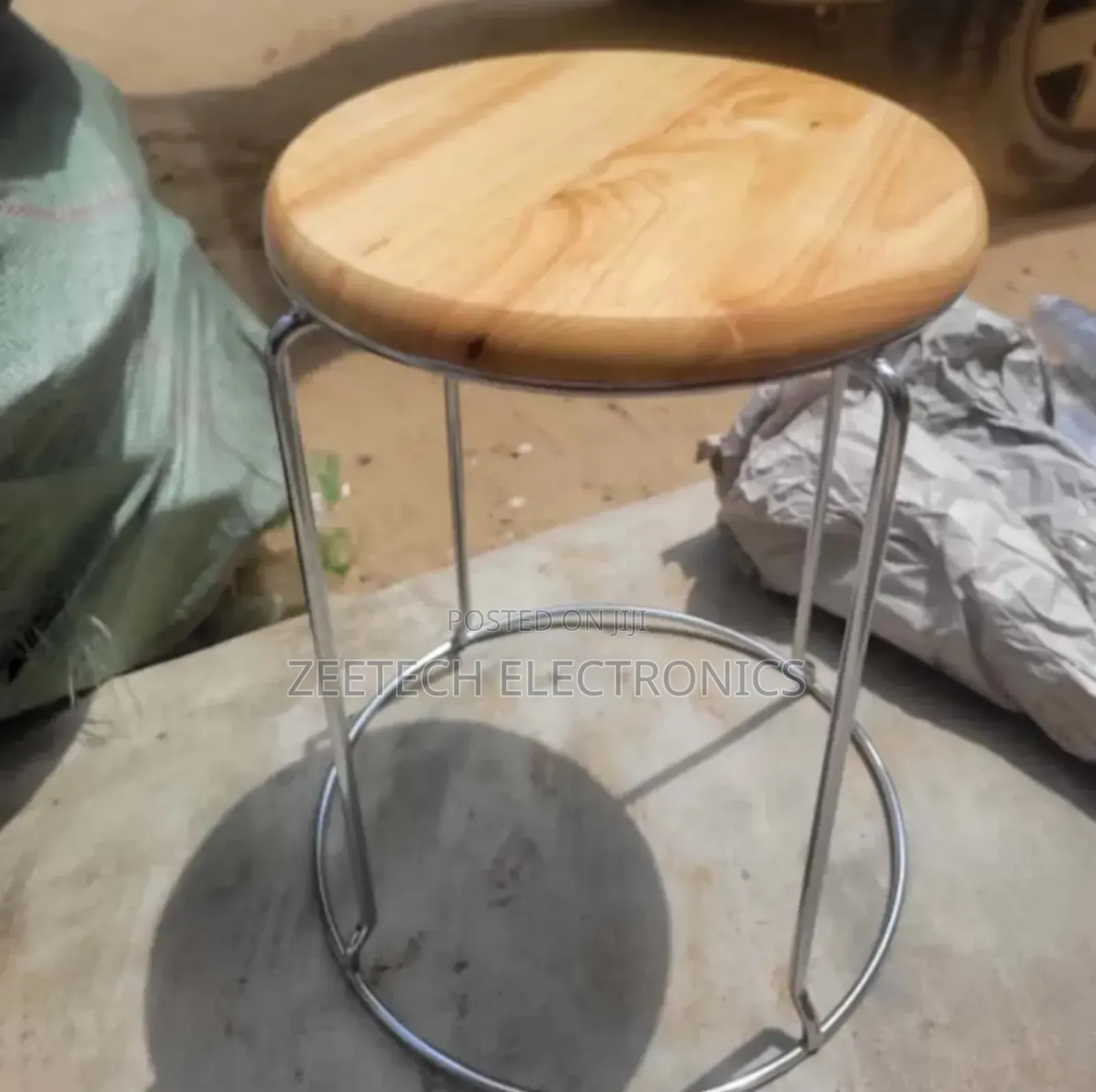 Ound Wooden Top Metal Frame Stool.
