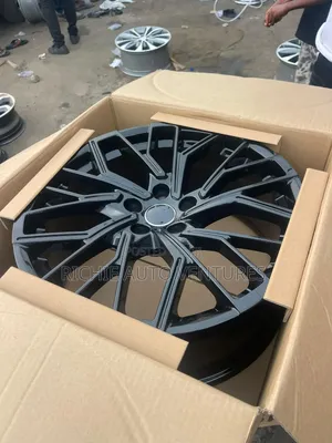Brand New 19inch Rims Available In Different Design