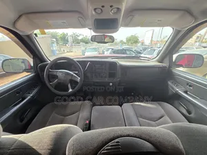 Chevrolet Silverado 2006 Silver