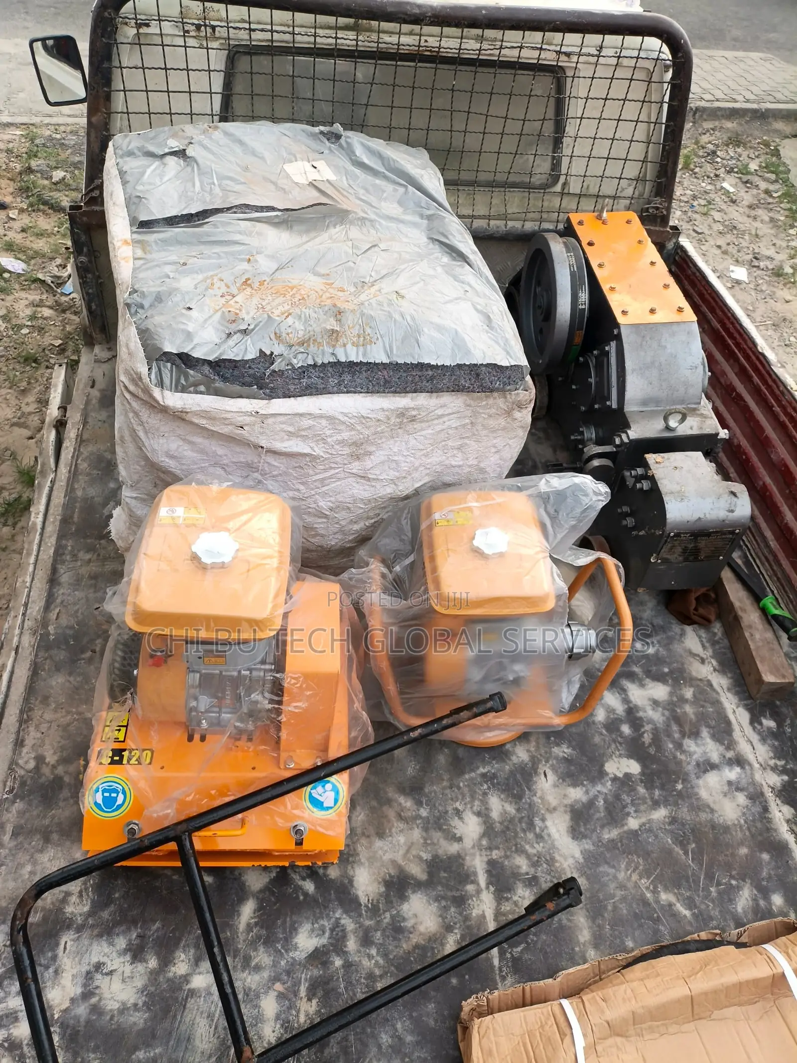 C-120 Plate Compactors