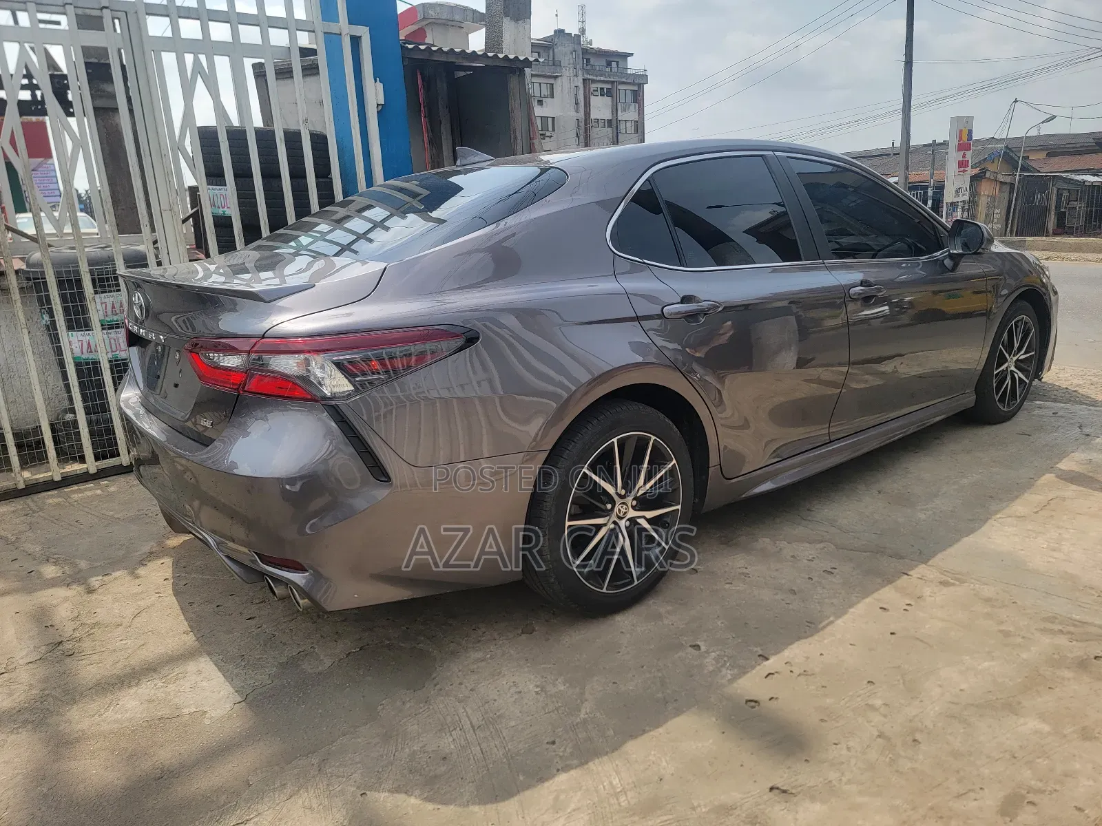 Toyota Camry SE 2022 Gray