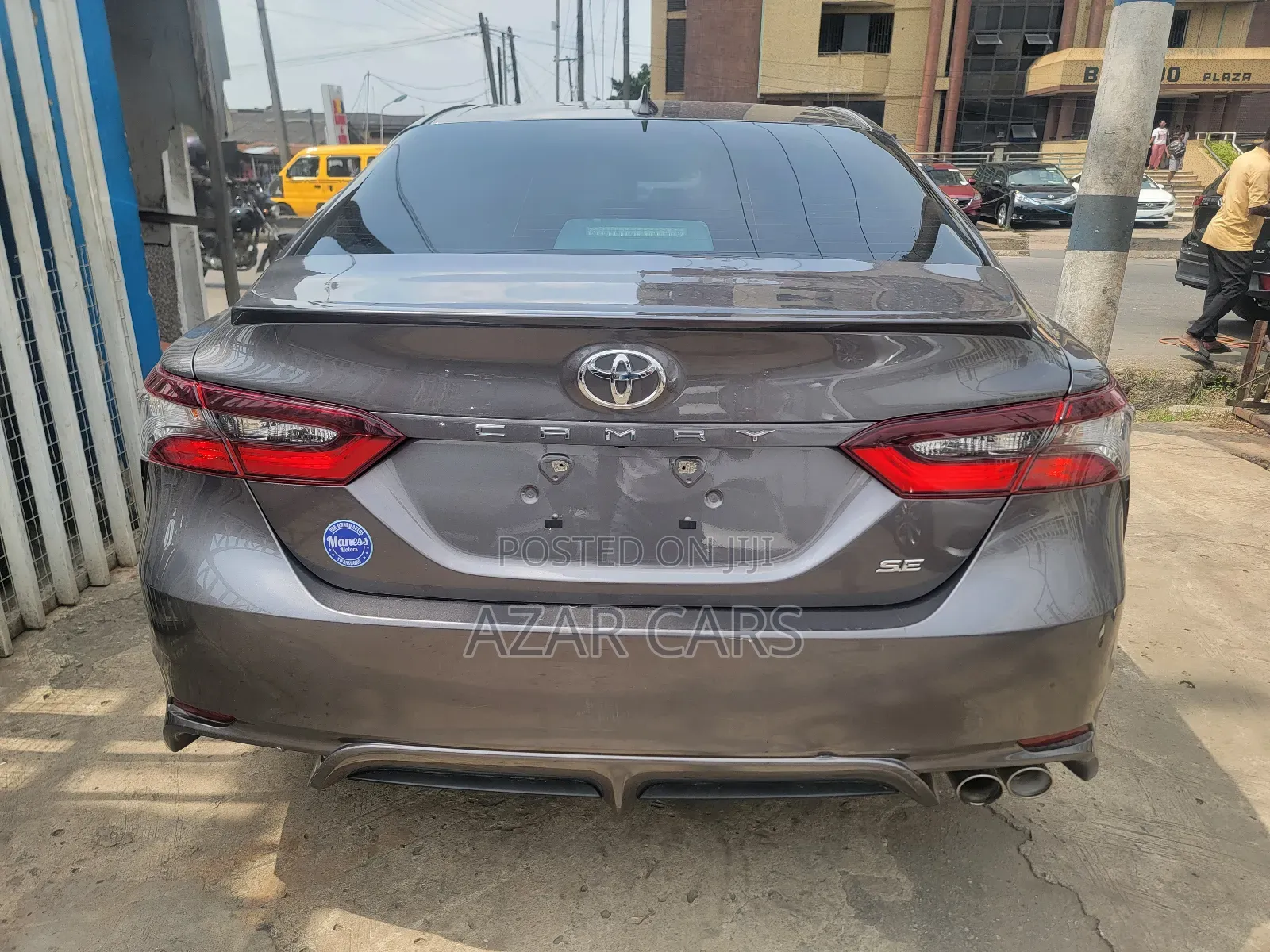 Toyota Camry SE 2022 Gray