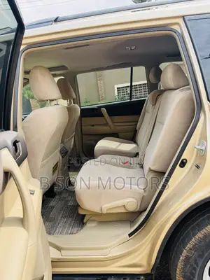 Toyota Highlander 2009 Gold