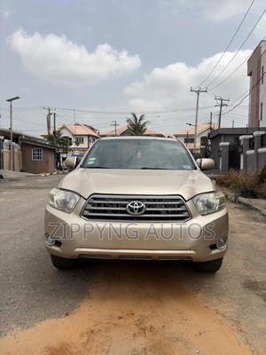 Toyota Highlander Limited 2010 Gold