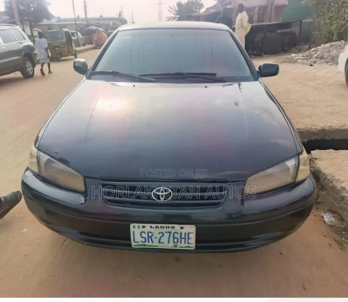 2001 Toyota Camry LE 4dr Sedan (2.2L 4cyl 4A)