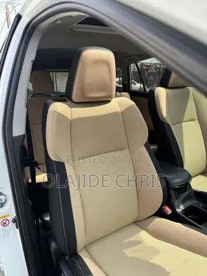 Toyota RAV4 SE AWD (2.5L 4cyl 6A) 2016 White