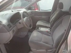 Toyota Sienna LE FWD 2006 Silver