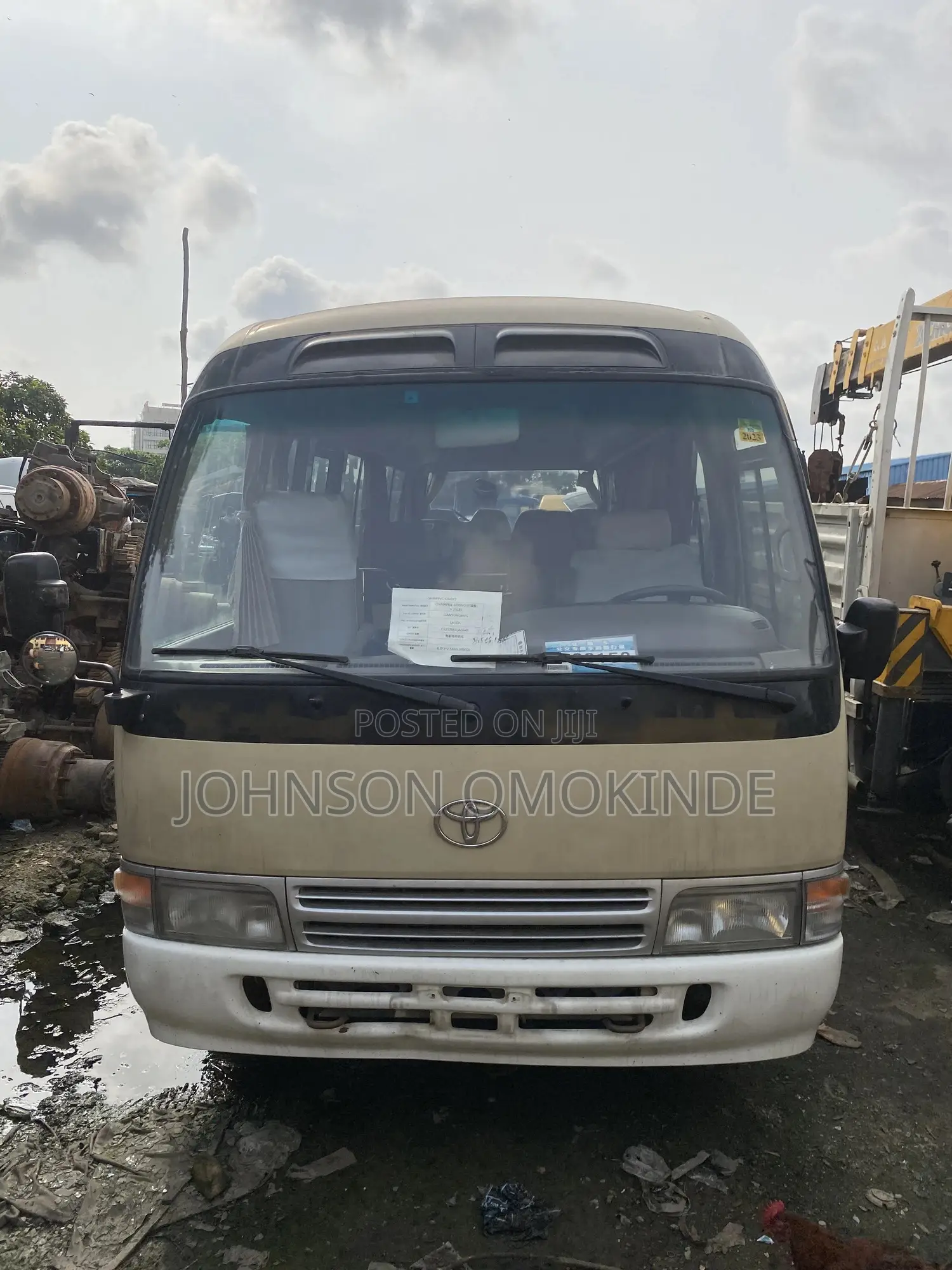 Toyota Coaster 2005 Gold