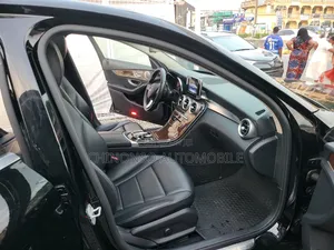 Mercedes-Benz C300 Luxury 4Matic Sedan AWD (2.0L 4cyl 7A) 2016 Black