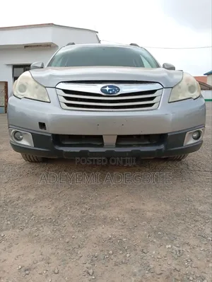 Subaru Outback 2010 Gray