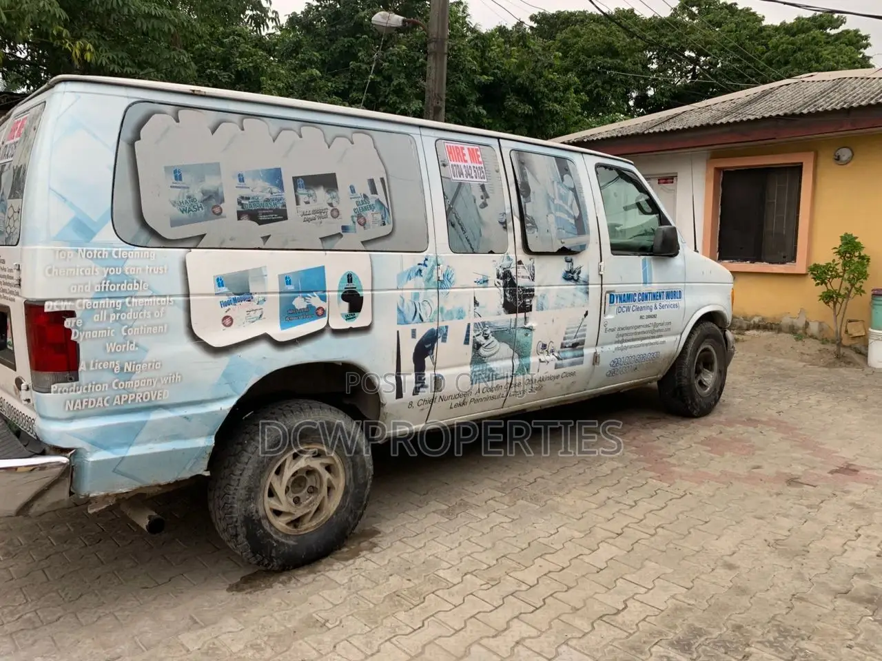 Ford E350 2006 White