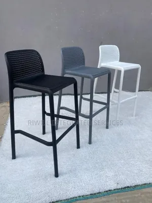 Low Back Bar Stool For