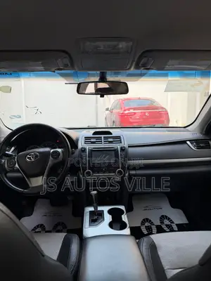Toyota Camry SE 4dr Sedan (2.5L 4cyl 6A) 2013 Black