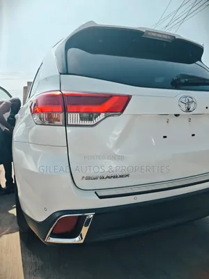 Toyota Highlander Limited Platinum 4x4 V6 (3.5L 6cyl 8A) 2018 White