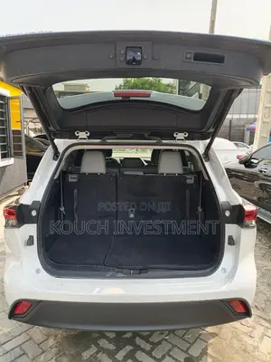 Toyota Highlander XLE AWD 2024 White