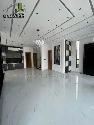 5bdrm Duplex in Ikota for sale