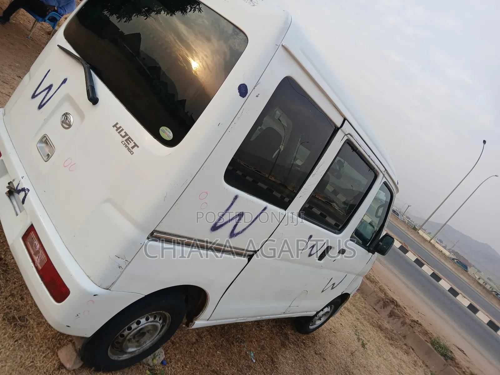 Daihatsu Hijet 2010 White