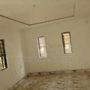 4bdrm Duplex in G R.A, Enugu for rent