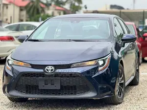 Toyota Corolla L (1.8L 4cyl 2A) 2019 Blue