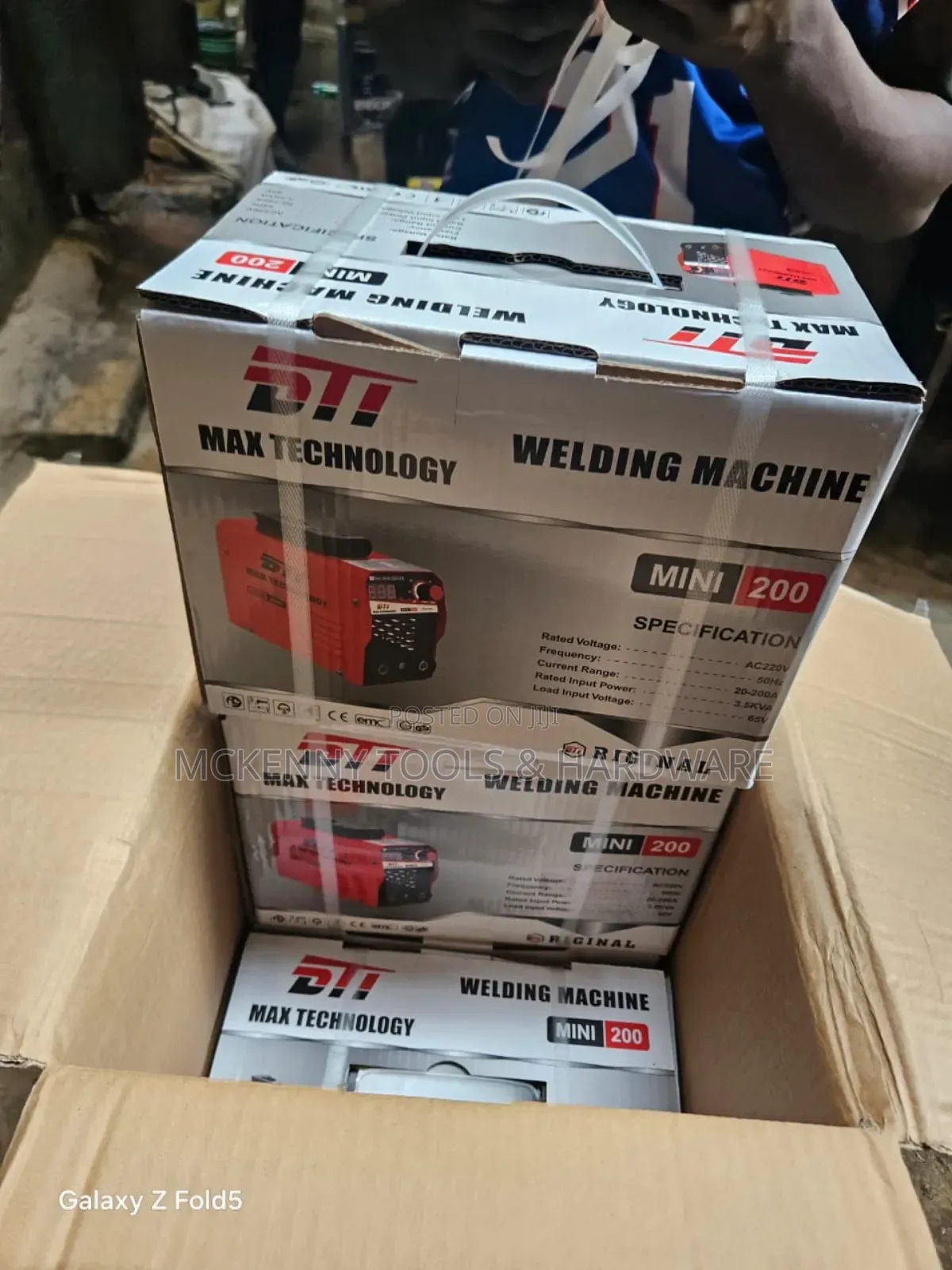 Max Technology Mini 200 Welding Machine.