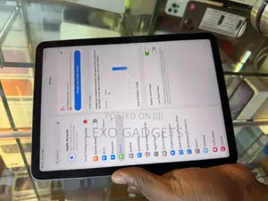 Apple iPad Air (2022) 64 GB Gray
