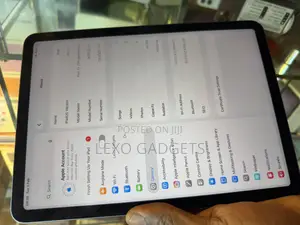 Apple iPad Air (2022) 64 GB Gray