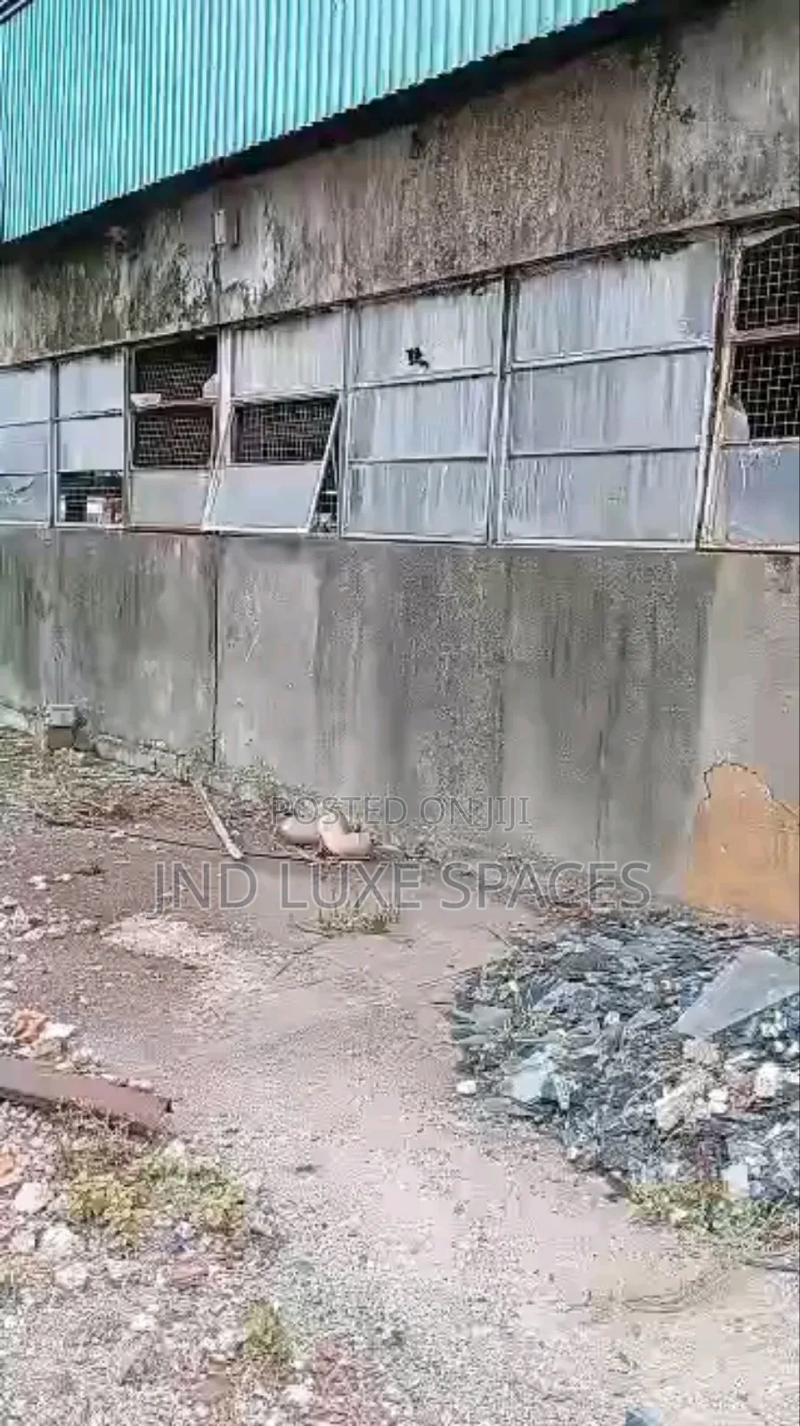A Vacant Industrial Warehouses Workshop(Demolisheable)
