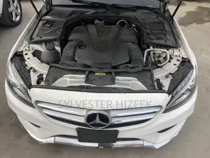 Mercedes-Benz C400 2016 White