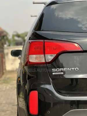 Kia Sorento Limited (SXL) 4dr SUV (3.3L 6cyl 6A) 2014 Black