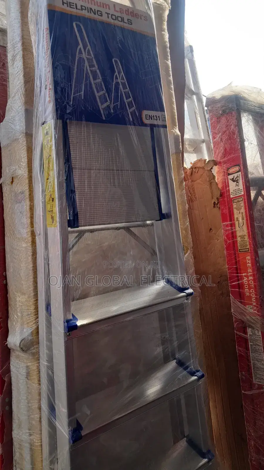 8 Steps Aluminium Ladder