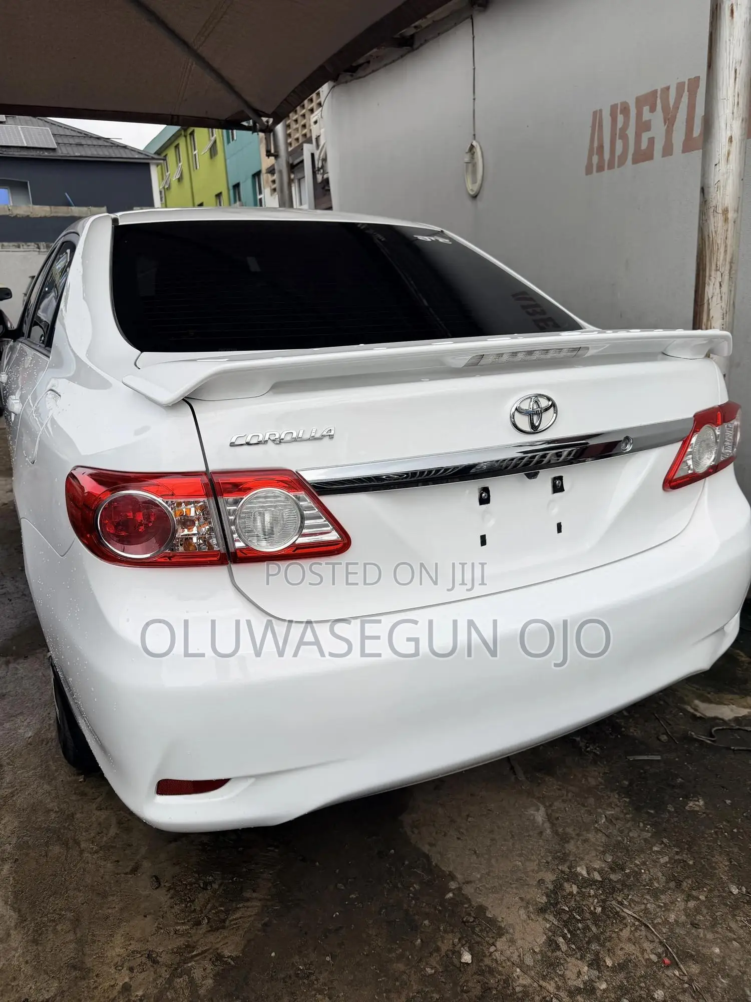 Toyota Corolla 2011 White