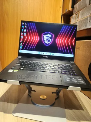 Laptop MSI GS66 Stealth 10SGS 16GB Intel Core I7 SSD 512GB