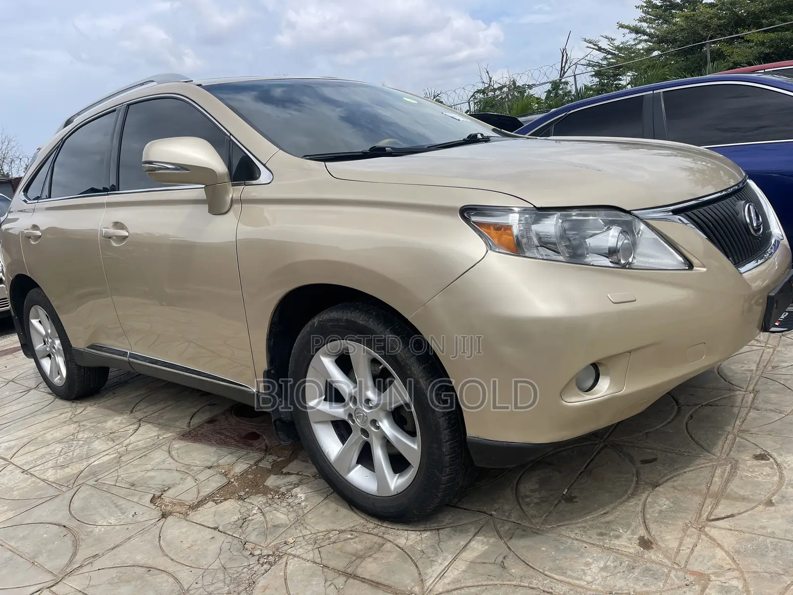 Lexus RX 350 2011 Gold