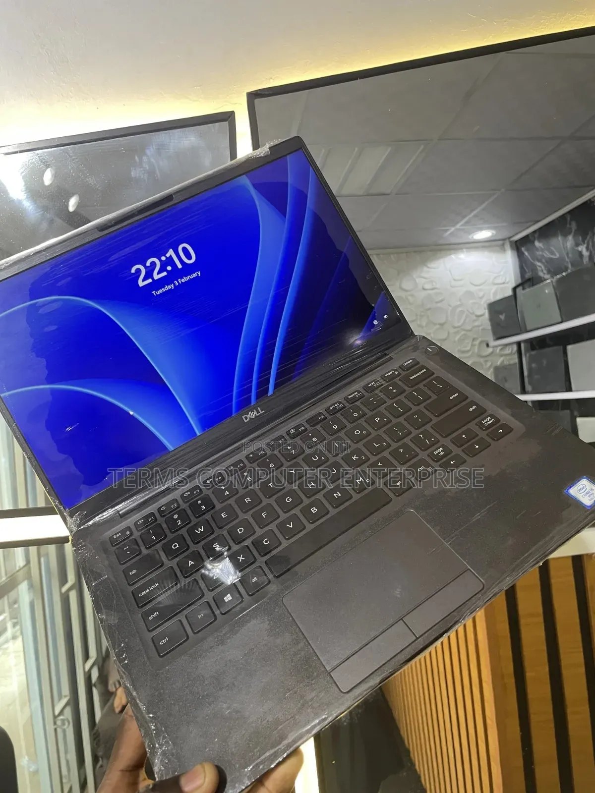 Laptop Dell Latitude 7400 8GB Intel Core I5 SSD 256GB