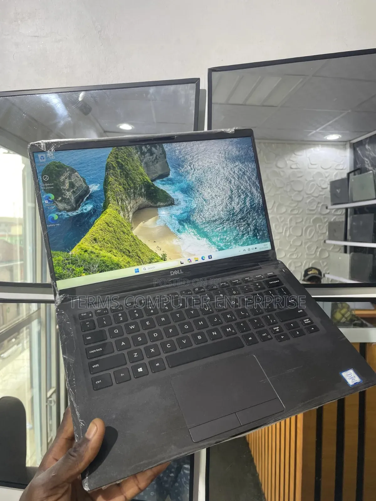 Laptop Dell Latitude 7400 8GB Intel Core I5 SSD 256GB