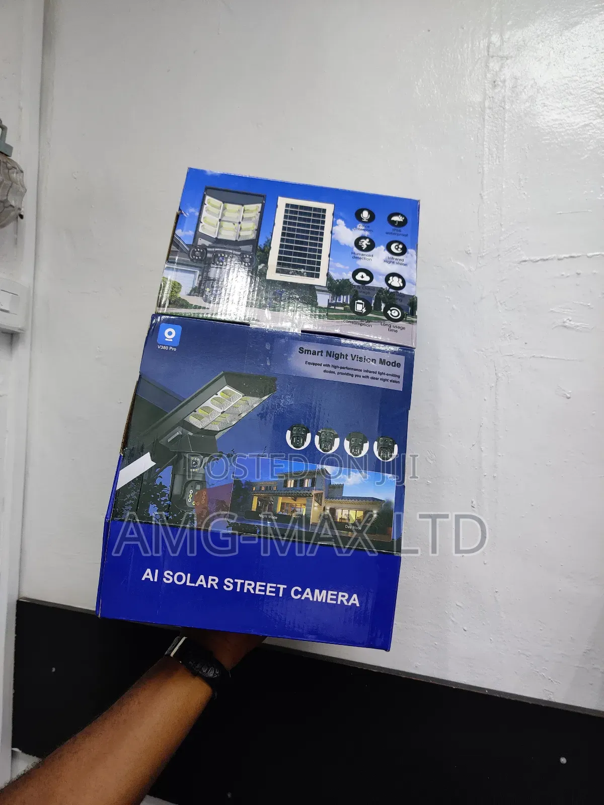 PTZ Outdoor Solar Multiple Lens Camera