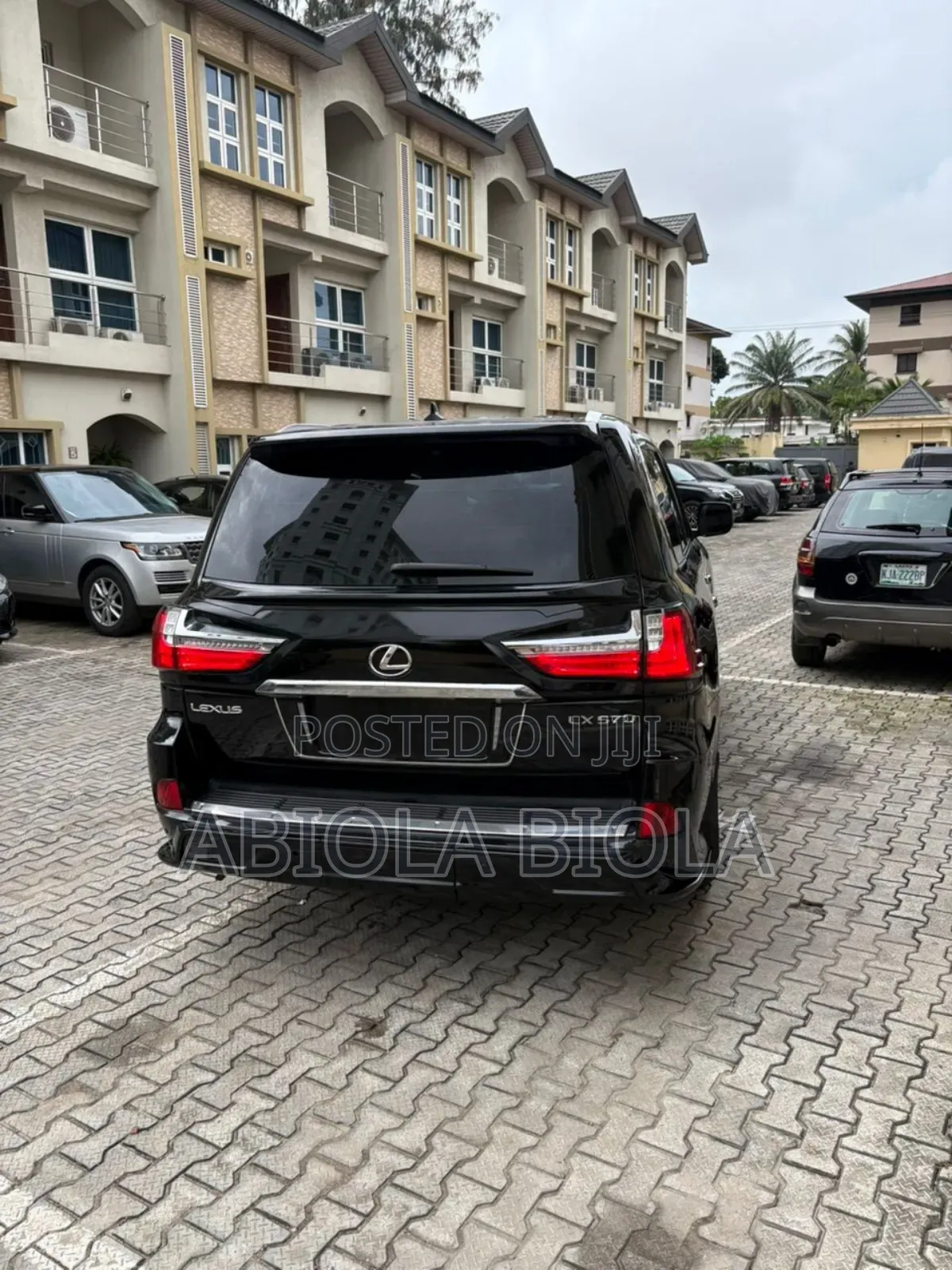 Lexus LX 570 2012 Black