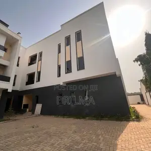 3bdrm Apartment in Jahi for sale