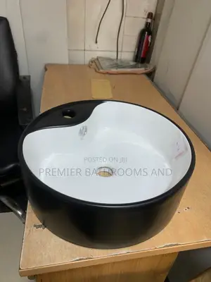 Small Washing Hand Basin