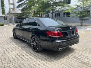 Mercedes-Benz E350 2011 Black