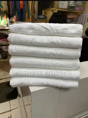 Large White Bath Towel (Hospitality Standard)