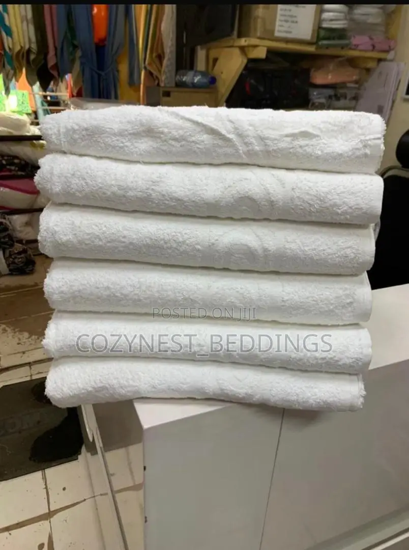 Large White Bath Towel (Hospitality Standard)