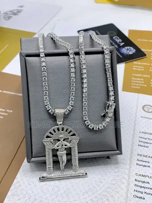 VVS Moissanite Diamond Chain and Pendant