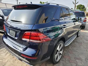 Mercedes-Benz GLE-Class GLE 350 2018 Blue