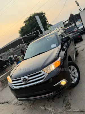Toyota Highlander 2012 Black